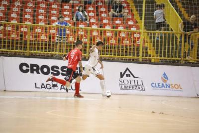 Em noite apagada, OperÃ¡rio Laranjeiras foi goleado por Campo MourÃ£o e fica de fora da final da Copa ParanÃ¡ de Futsal